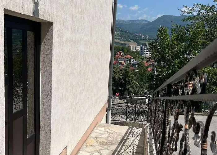 Apartment Emina Free Garage